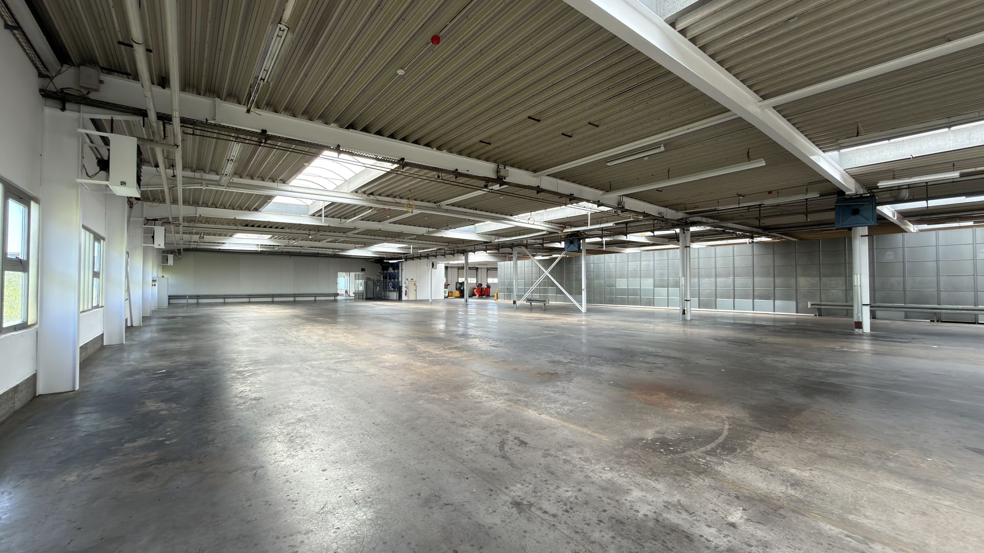 Innenaufnahme Produktionshalle und Lagerhalle Blütenweg 9 in 72351 Binsdorf (Zollernalbkreis)